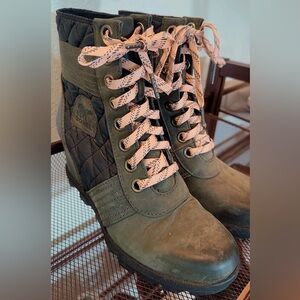 Sorel Women's Waterproof Lace-Up Boots